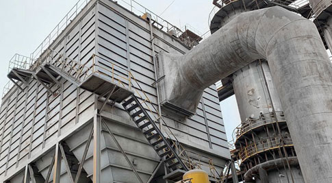 Flytning af kalkovnsstøvsamler på Tangshan Donghua-projektstedet